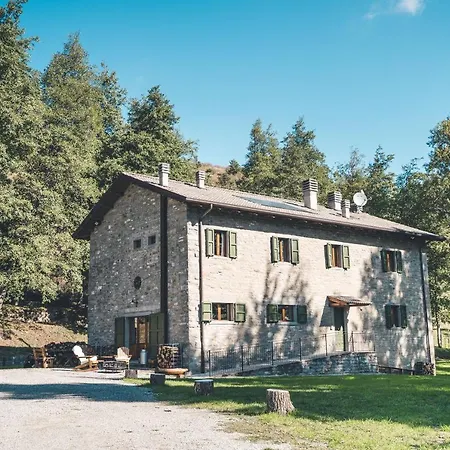 Rifugio Pian Di Rocchi מלון