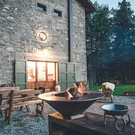 Rifugio Pian Di Rocchi Hotell Corniolo (Emilia-Romagna)