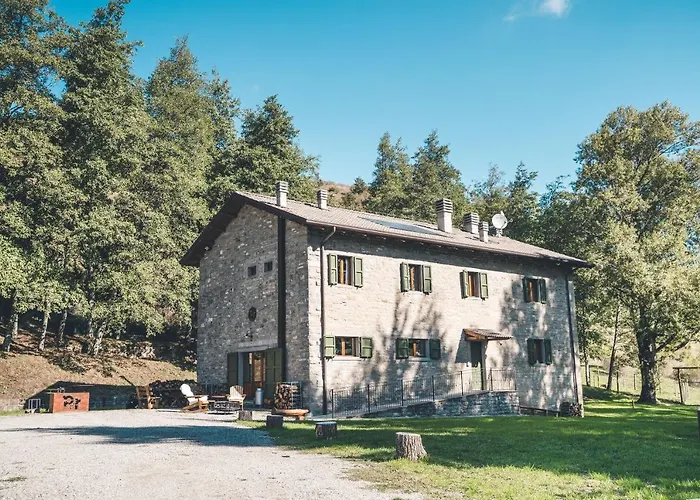 Rifugio Pian Di Rocchi 호텔